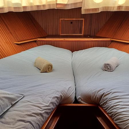 Motor Yacht Amstelle Hotel Amsterdam Ngoại thất bức ảnh
