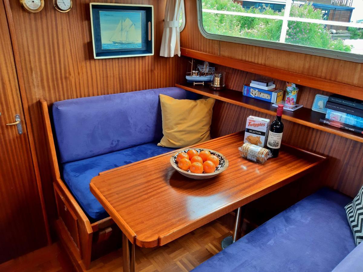 Motor Yacht Amstelle Hotel Amsterdam Ngoại thất bức ảnh