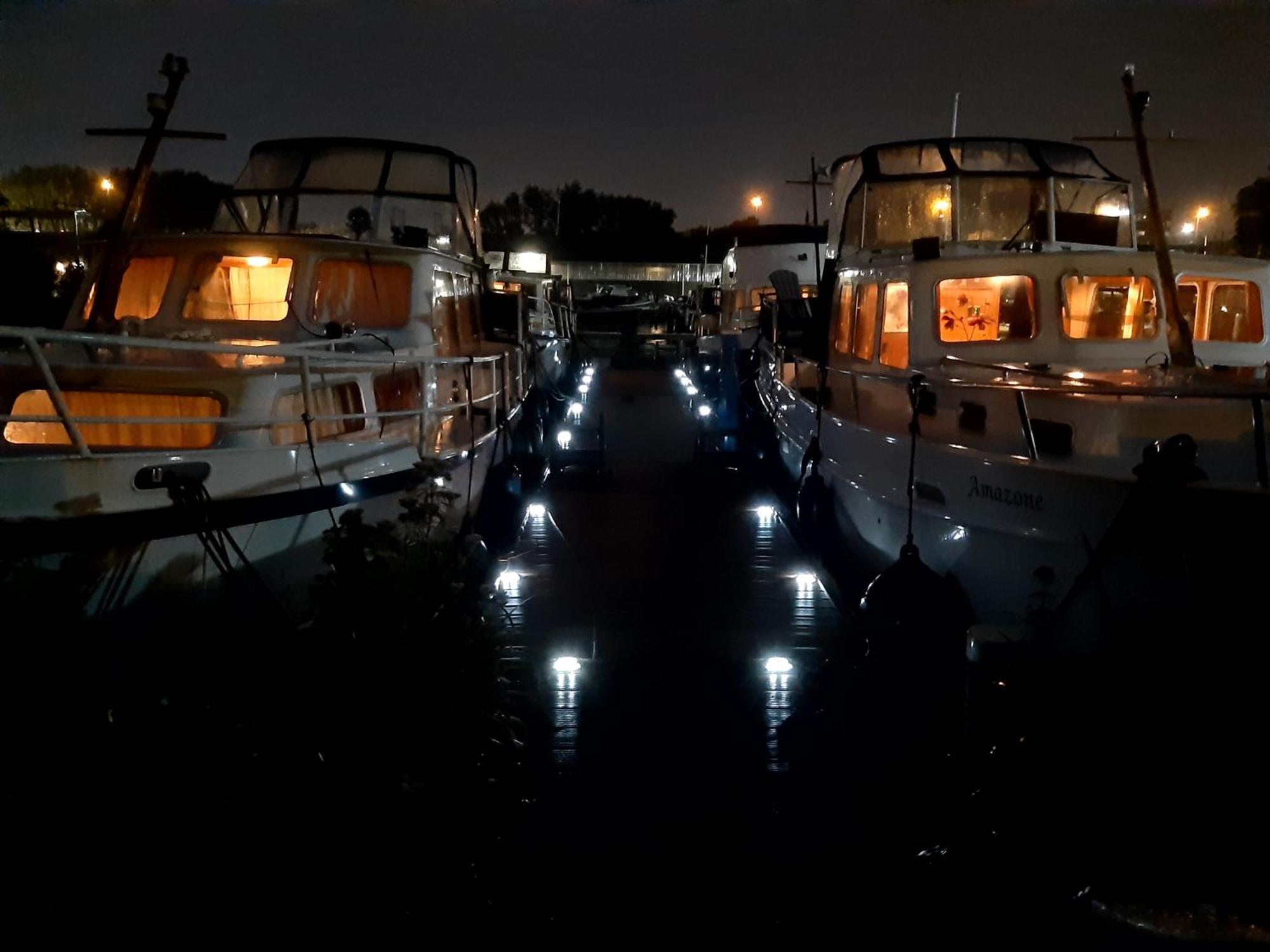 Motor Yacht Amstelle Hotel Amsterdam Ngoại thất bức ảnh