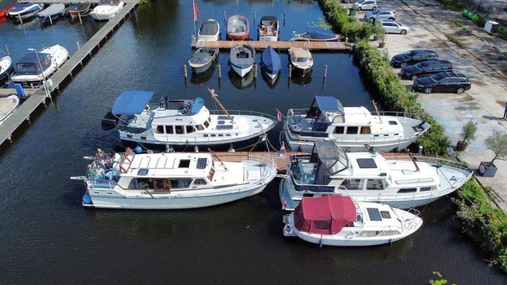 Motor Yacht Amstelle Hotel Amsterdam Ngoại thất bức ảnh